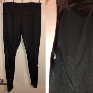 VS Sport shiny stirrup leggings work out pants